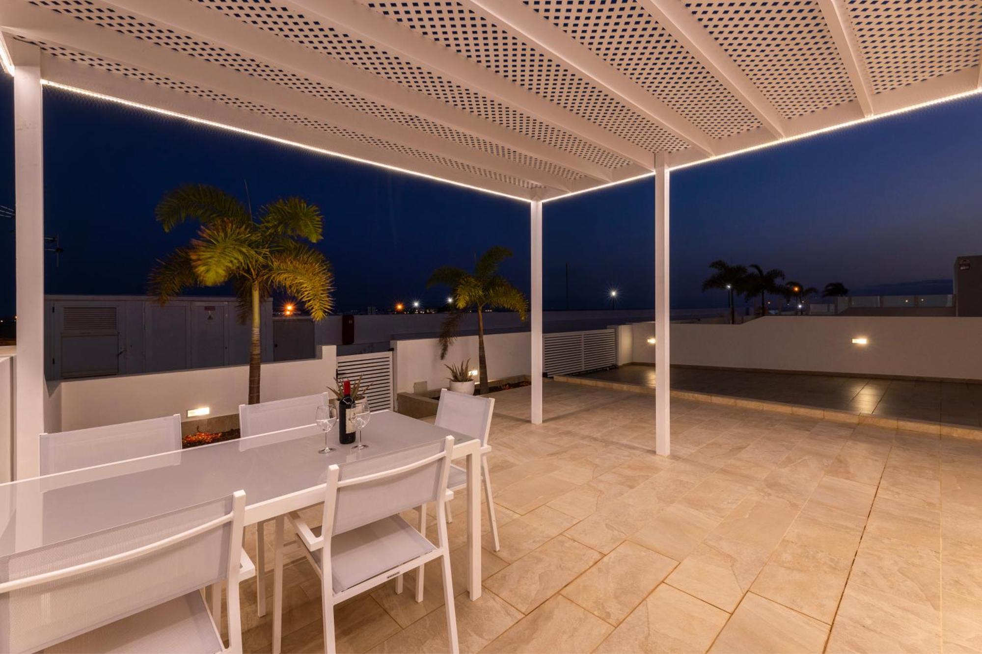 Villa Atlantica - Heated Pool In Playa Blanca Buitenkant foto